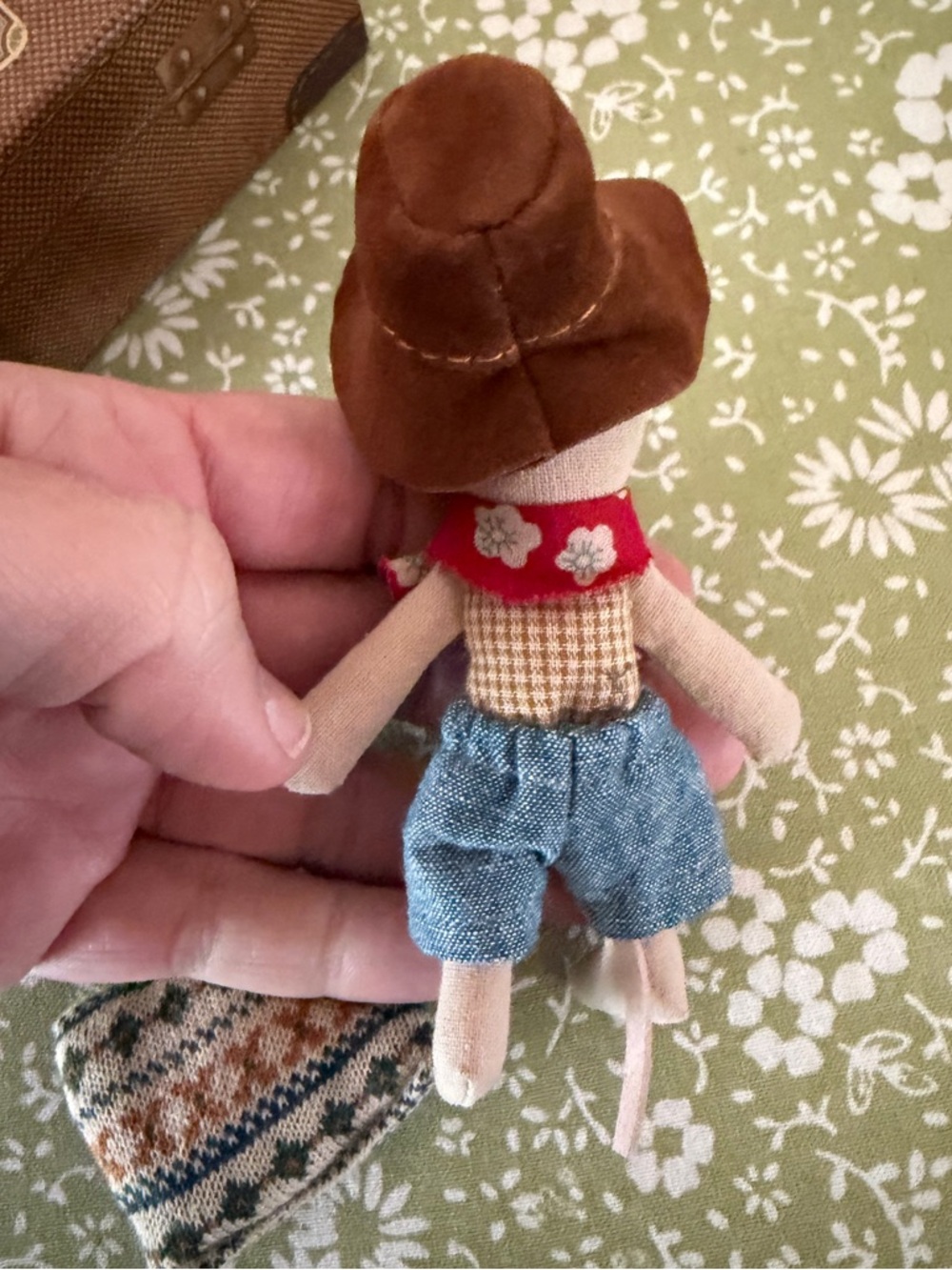 Retired Maileg Cowboy in a Suitcase Little Brother Mouse in New Condition - Picture 8 of 11